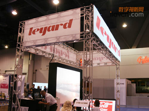 yLED@ʾaƷInfocomm