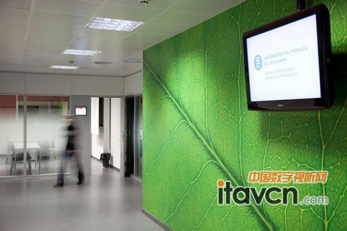 BarcelonaTech (UPC) ڸǌҪTdb42LCDĻԼzƼָʾԂfWУӑc¶оɹWУԸ