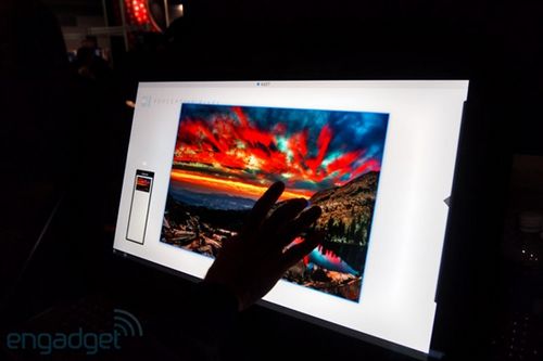 82Ӣ|@ʾSIGGRAPH 2011