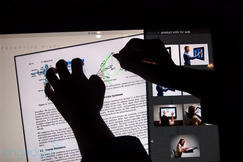 82Ӣ|@ʾSIGGRAPH 2011