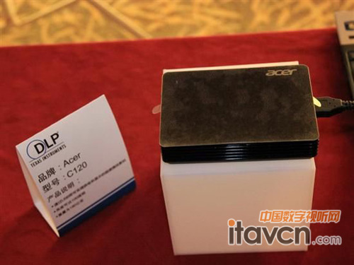 곞Ƴ¿LED΢ͶӰC(j)C120