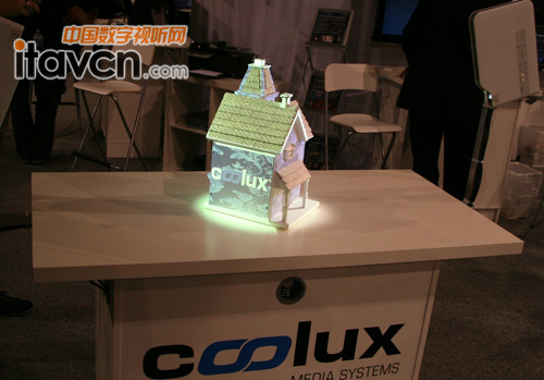 COOLUX˶ħУҕЧչʾ С