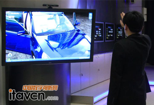 NEC P702wл@ʾ