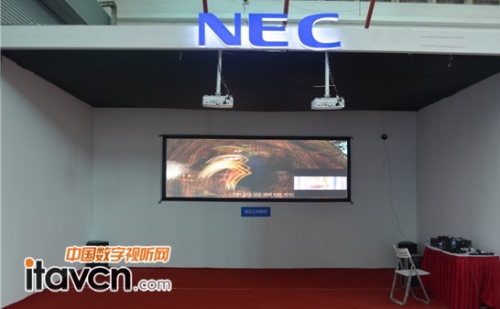 NEC PE401H+ͶӰCpCں “ͳɱ΢wӰԺ”