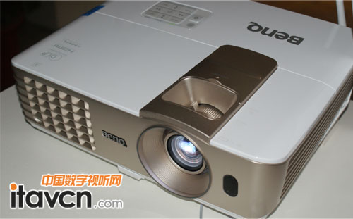 i7001080PͶӰC